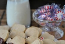 Chocolate Peppermint Shortbread Cookies