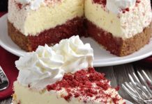 Red Velvet Cheesecake