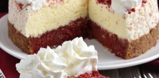 Red Velvet Cheesecake