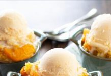 Crockpot Peach Cobbler