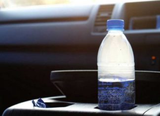 Firefighters Are Warning People Not To Leave Water Bottles In Their Cars
