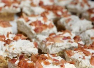 Maple Bacon Blondies