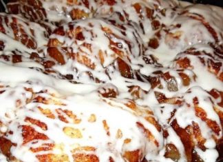 Skillet Apple Pie Biscuits