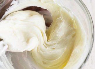 How To Make 2-Ingredient Buttercream Frosting