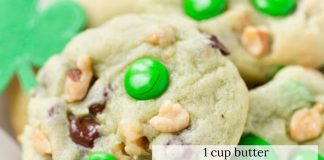 PISTACHIO AND CHOCOLATE LEPRECHAUN COOKIES
