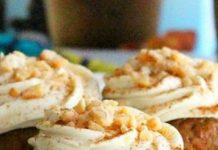 Cinnamon Caramel Macchiato Cupcakes with Cream Cheese Frosting