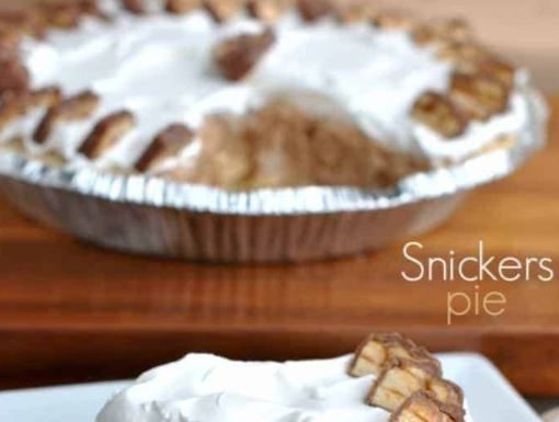 Frozen Snickers Pie