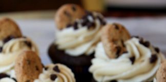 Chocolate Chip Cookie Dough Cupcakes