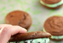 Mint Chocolate Chip Whoopie Pies