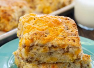SAUSAGE CHEESE BISCUITS