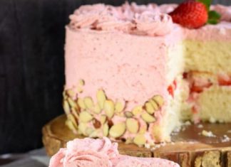 Strawberry Almond Cake