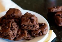 100 Layer Chocolate Chip Cookies