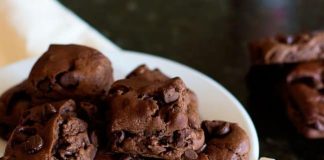 100 Layer Chocolate Chip Cookies