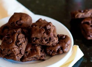 100 Layer Chocolate Chip Cookies