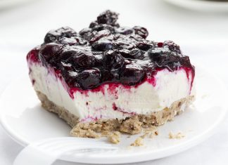 Blueberry Cream Cheese Bars {Copycat Blueberry Jamboree}