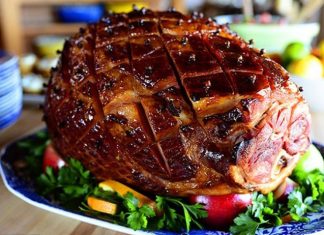 Glazed Easter Ham