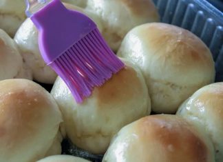 Easy Big Fat Yeast Rolls