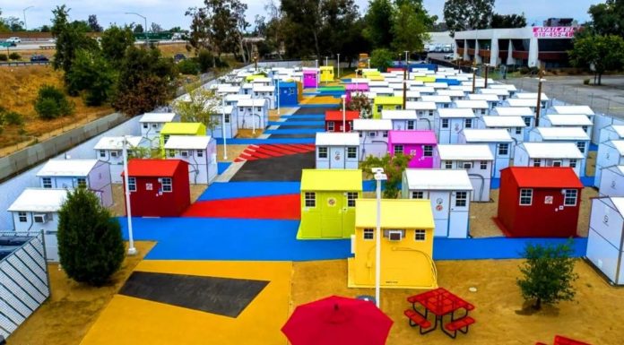 Tiny Home Village – Los Angeles Architects Turn Freeway Park Into A Colorful Transitional