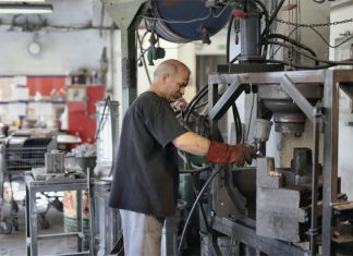 Employee Worked For A Company For 4 Decades And Got His Vacation Time Cut So He Took His Sweet Revenge