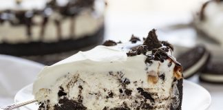 No Bake Oreo Cheesecake
