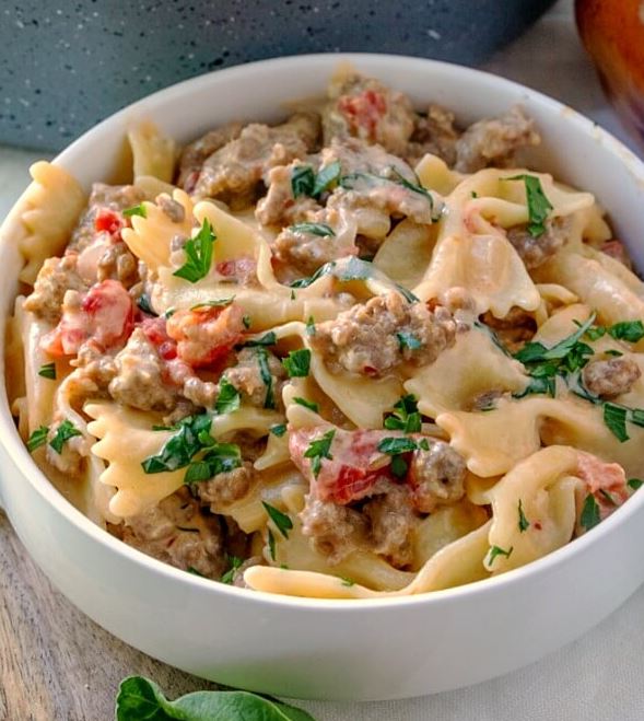 ITALIAN SAUSAGE BOW TIE PASTA - Grandma's Things