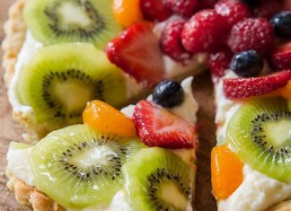 Fresh Fruit Tart with Vanilla Mascarpone Cream