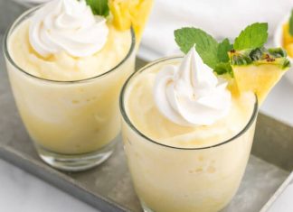 PINA COLADA SMOOTHIE