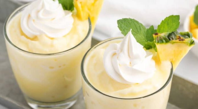 PINA COLADA SMOOTHIE