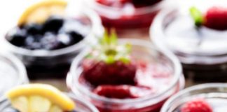 No-Bake Cheesecake Jars