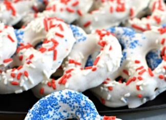 Red, White and Blue Pretzels