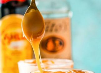 SALTED CARAMEL WHITE RUSSIAN COCKTAIL