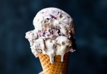 Blueberry Crumble Ice Cream
