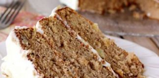 OLD-FASHIONED HUMMINGBIRD CAKE