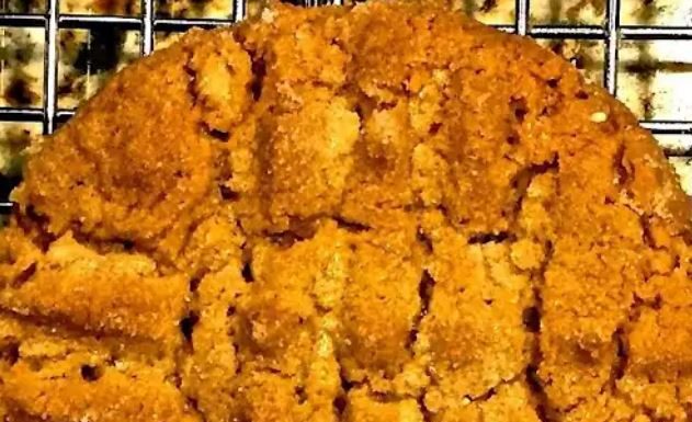 Old Fashion Crispy Peanut Butter Cookies