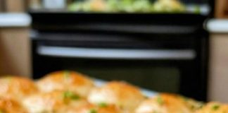 CHEESY CHICKEN CRESCENT ROLL