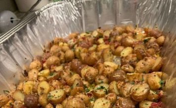 GARLIC PARMESAN ROASTED POTATOES
