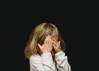 These 8 Attitudes Reveal That You Were Emotionally Neglected as a Child!
