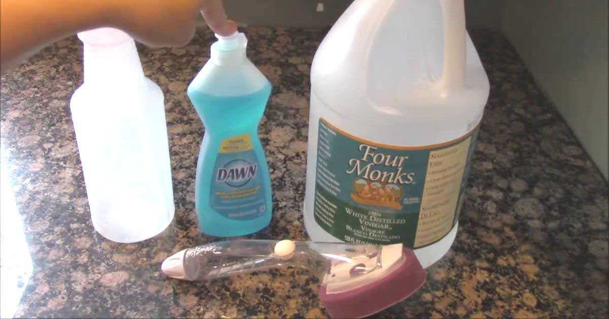 How To Effectively Clean The Tub And Shower Grandma's Things