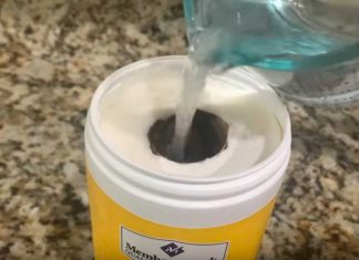 How To Make Your Own DIY Clorox Wipes