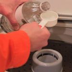 4 Reasons Why People Put Vinegar In With Their Laundry