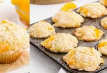 Peach Cobbler Muffins