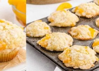 Peach Cobbler Muffins