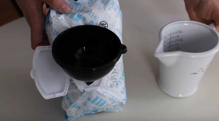 How To Make Sanitizing Wipes From A Container Of Baby Wipes