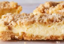 Mom’s Cheesecake Cookie Bars