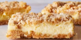 Mom’s Cheesecake Cookie Bars