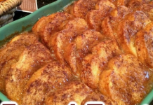 EASY OVERNIGHT FRENCH TOAST CASSEROLE