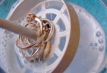 How To Make A Cheap And Simple DIY Jewelry Cleaner