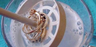 How To Make A Cheap And Simple DIY Jewelry Cleaner