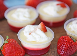 Strawberry Cheesecake Pudding Shots