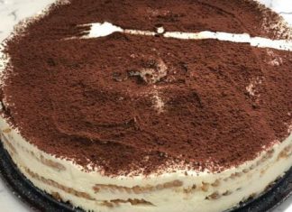 Easy Tiramisu with Biscuits and Mascarpone